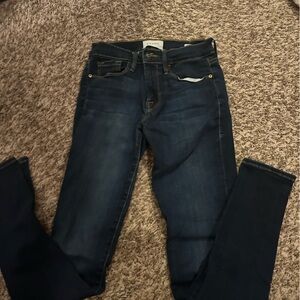FRAME - leg Skinny De Jeanne jean - size 25